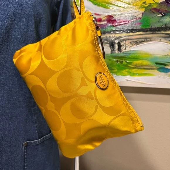 Coach Yellow Getaway Signature Tote with Matching Pouch - Picture 5 of 7